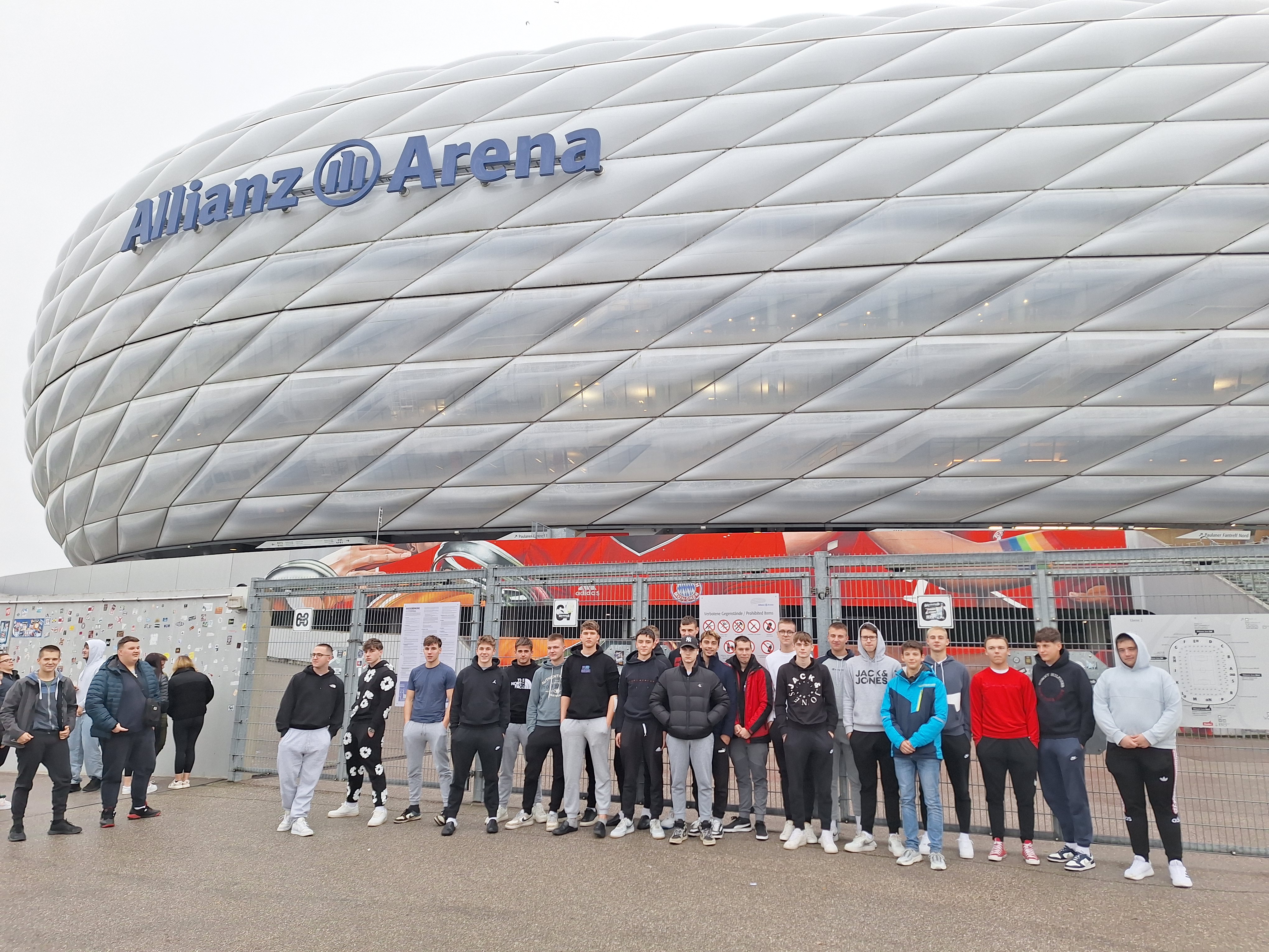 OGLED ZNAMENITOSTI EU – ALLIANZ ARENA