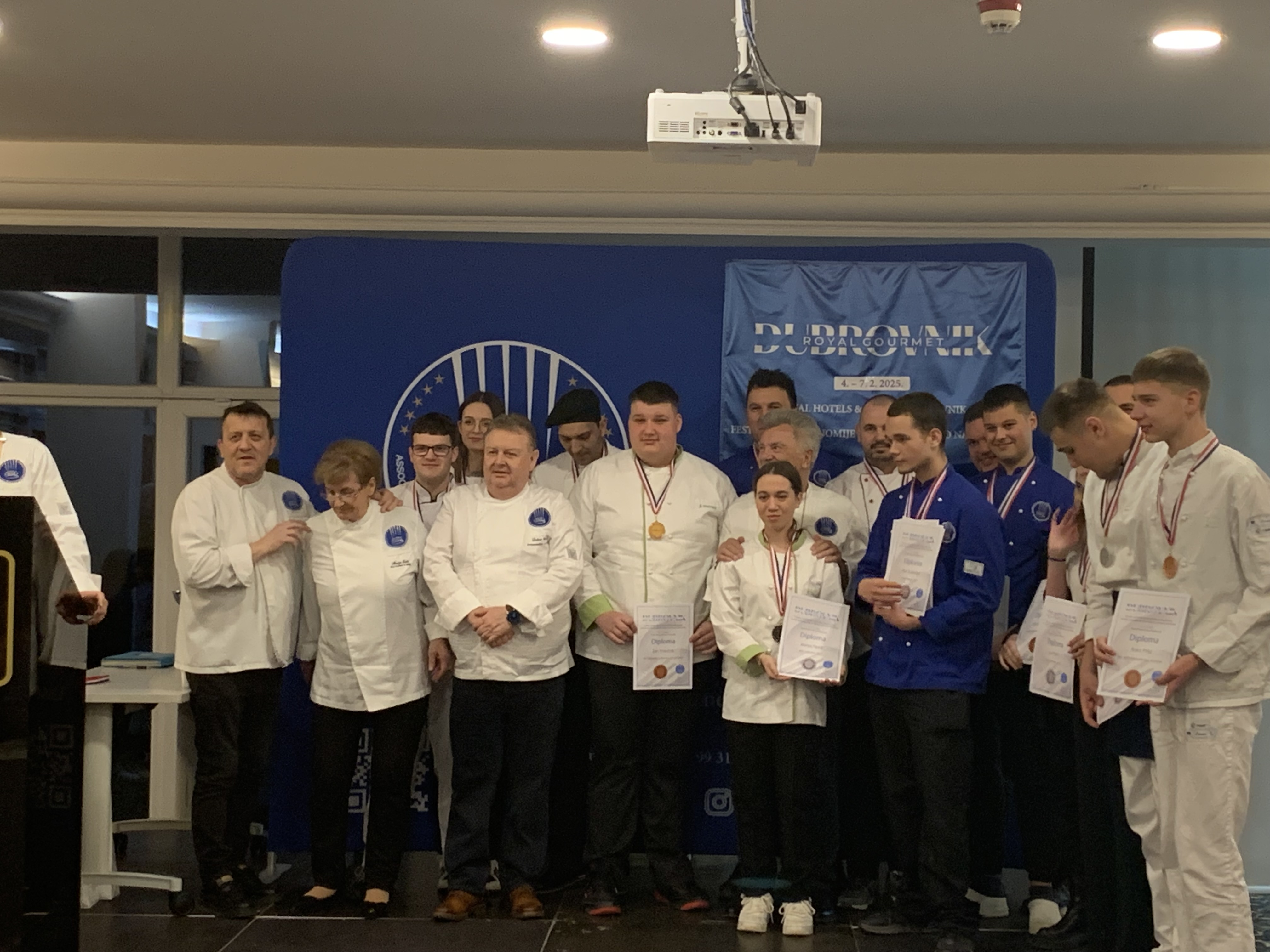 Dijaka 3. letnika gastronomsko- turistične smeri uspešna na mednarodnem tekmovanju v Dubrovniku