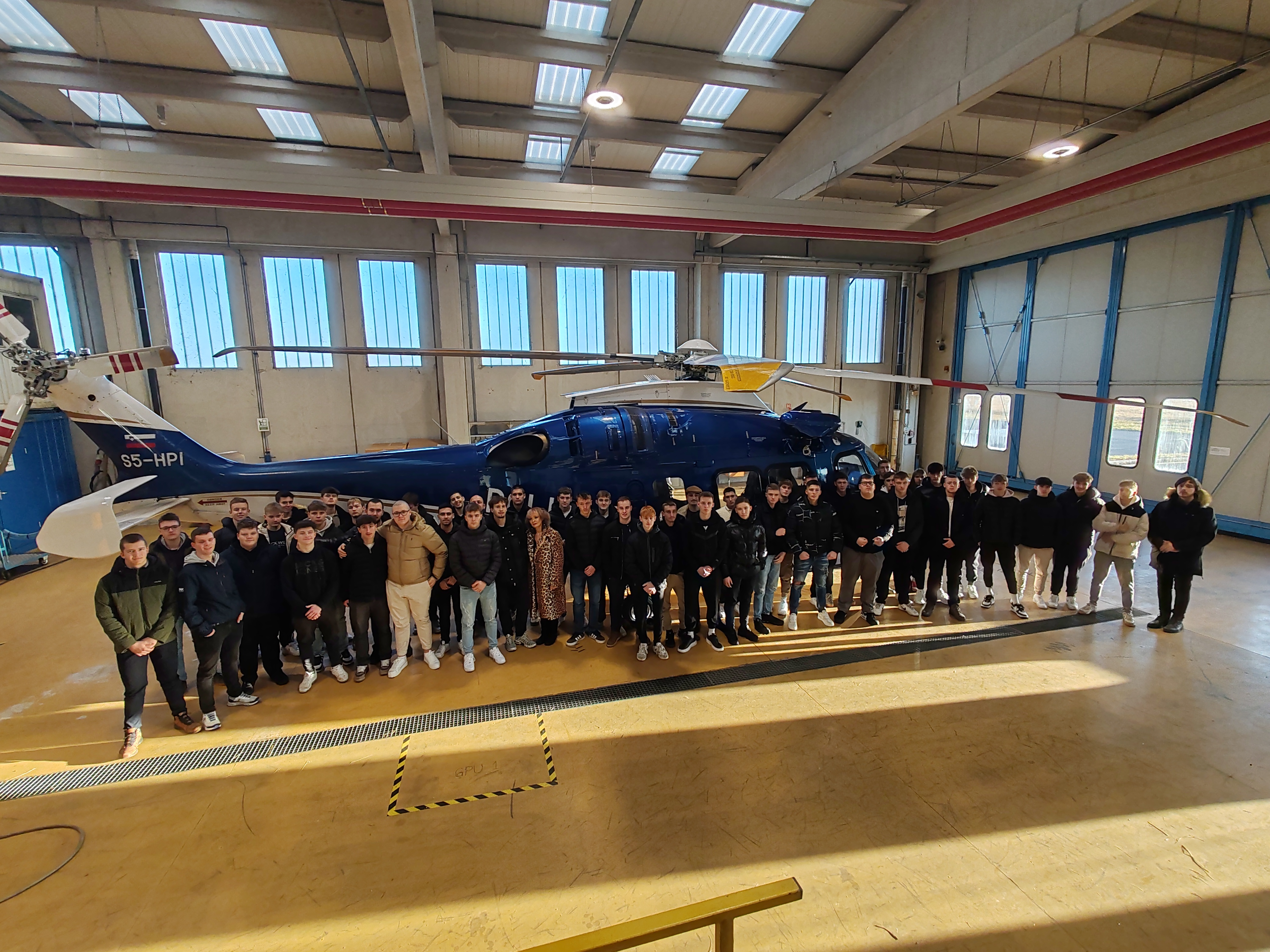 OBISK LETALSKE ENOTE POLICIJE NA BRNIKU